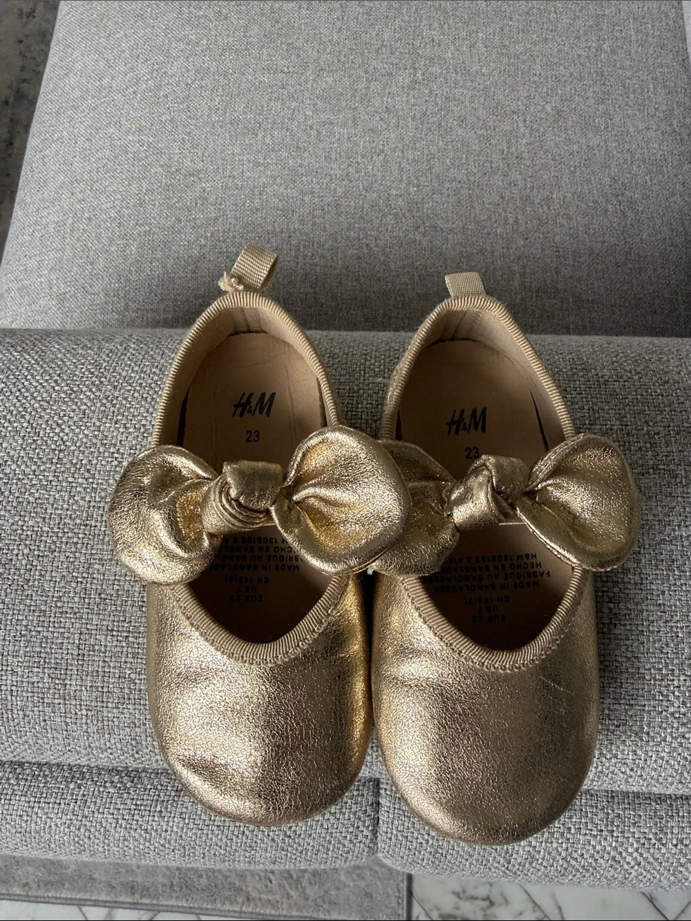 H&M Metallic Gold Girls Bow Ballet Flats